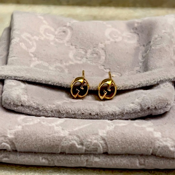 Gucci G Logo Oval Shape Stud 18K Yellow Gold Earrings - Picture 4 of 5